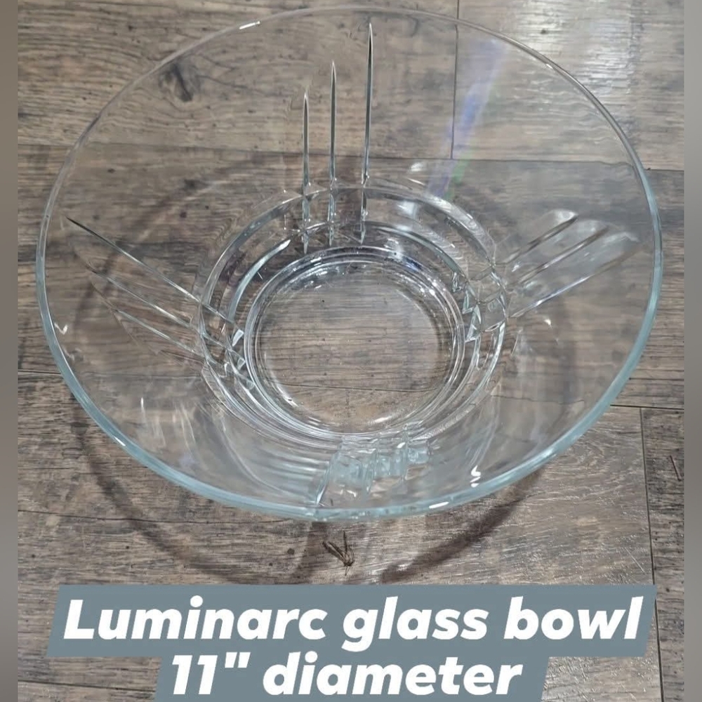 Vintage luminarc glass bowl
